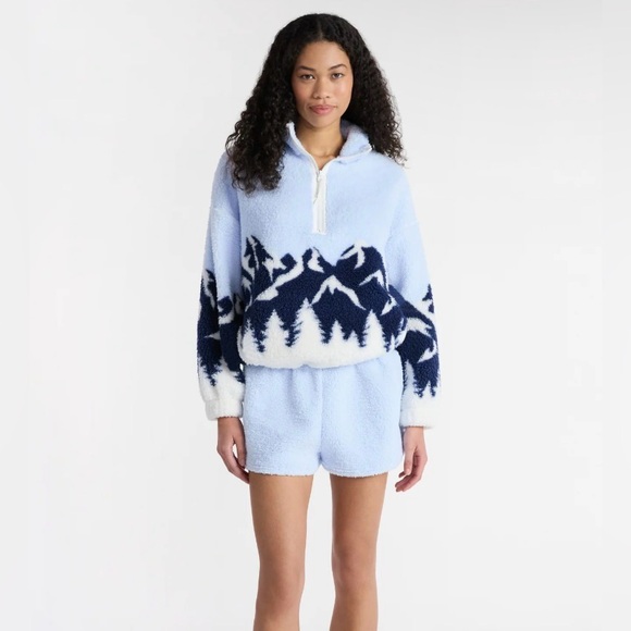 Blue and White Mountain Fleece Pullover - Picture 5 of 5